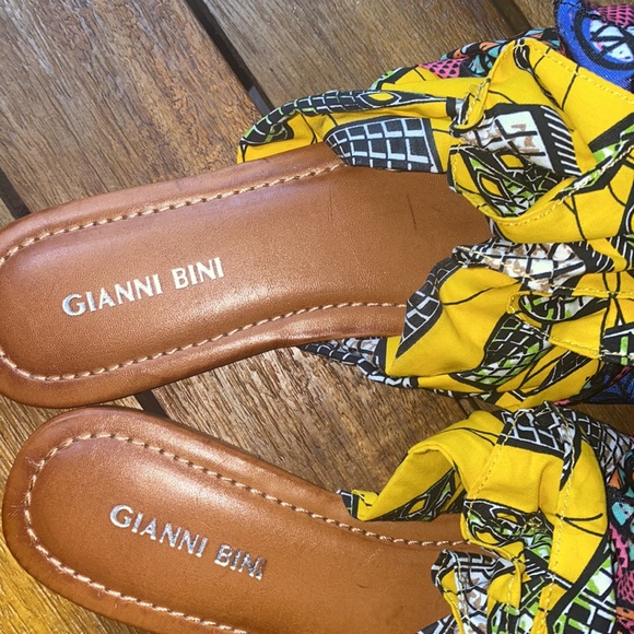 Gianni Bini multi- color sandals - Picture 4 of 5